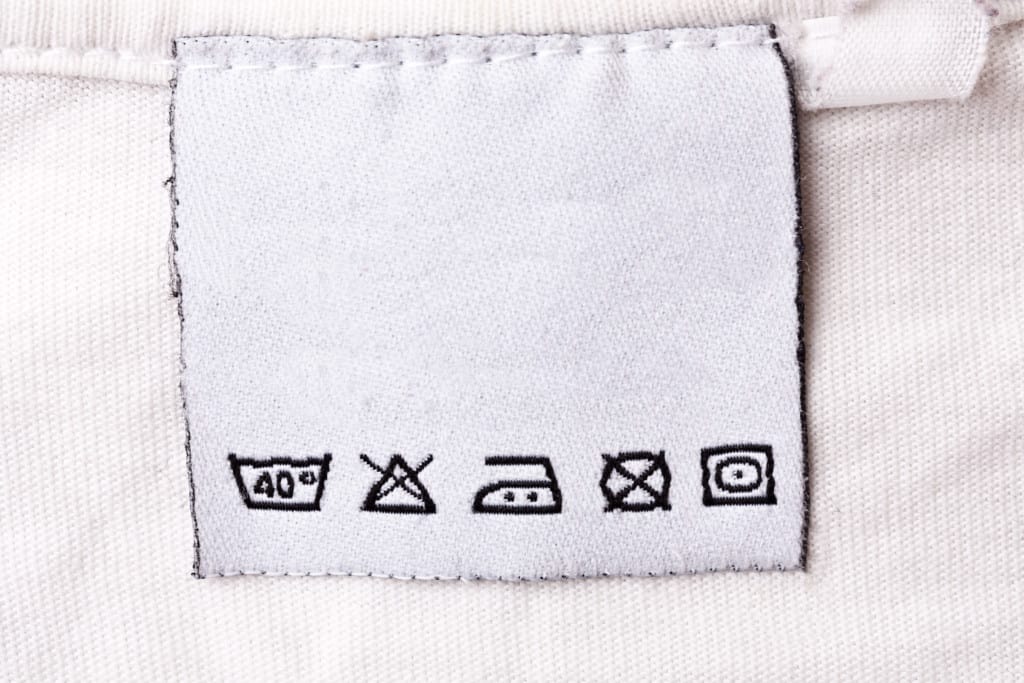 Símbolos de lavagem: entenda o que eles significam
